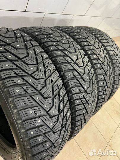 Hankook Winter I'Pike RS2 W429 215/65 R16 102T