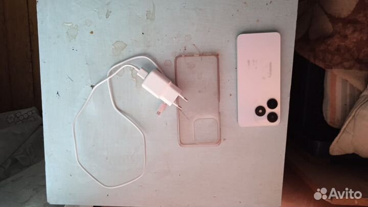 TECNO Spark 10, 4/128 ГБ