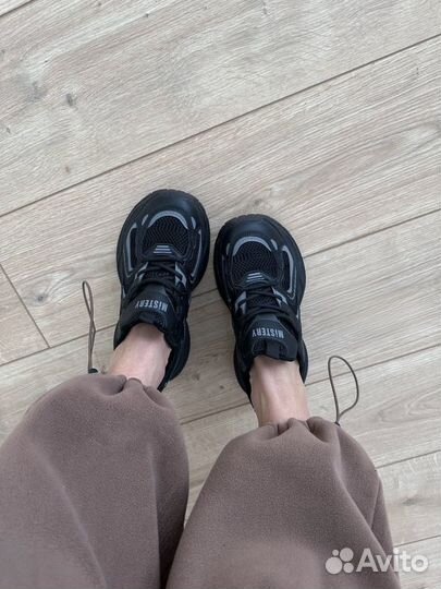 Люксовые кросовки 2025