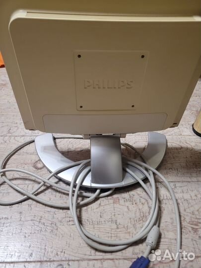 Монитор Philips