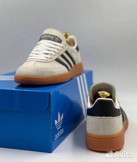 Кроссовки adidas spezial