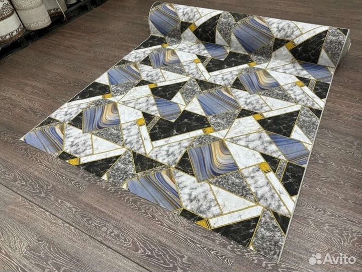 Ковры и ковровое покрытие на тёплом войлоке