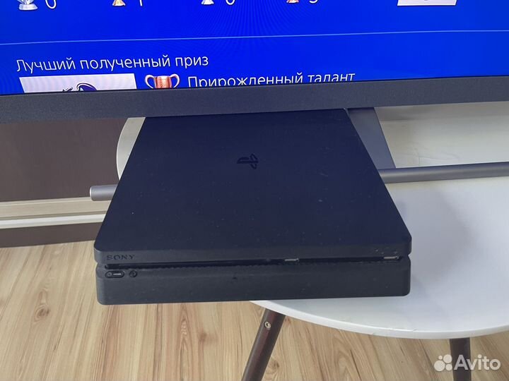 Игровая приставка ps4 slim 1tb