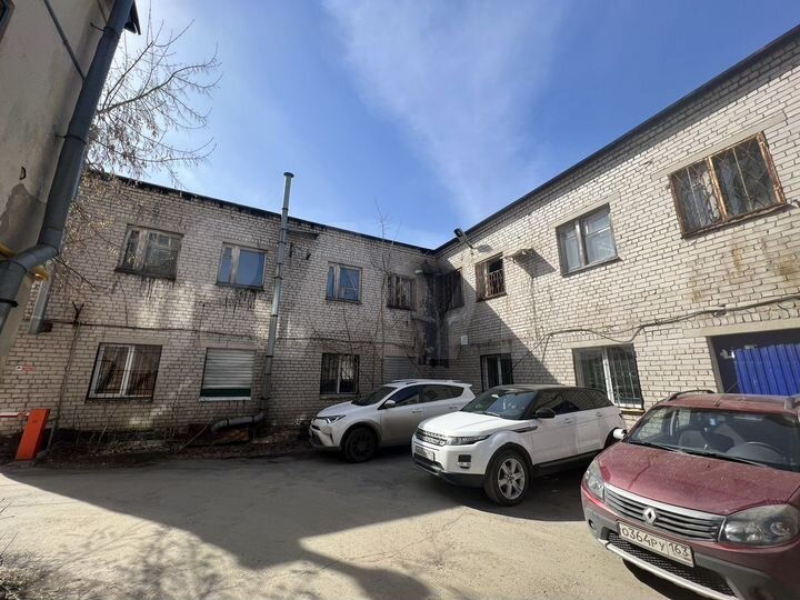 Продается нежилое помещение 1956 кв.м