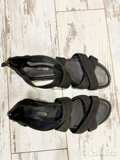 Босоножки женские 40 размер на узкую ногу