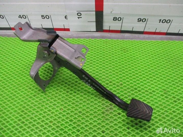 Педаль тормоза Kia Rio 3 (UB\QB)