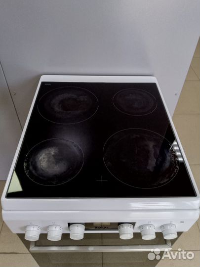 Плита электрическая Whirlpool с конвенцией (4)