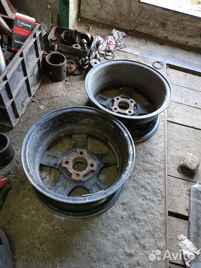 Два диска на прицеп Ваз R14 4/98