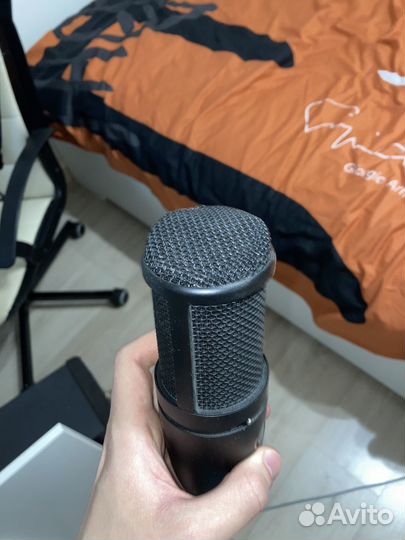 Микрофон akg P120