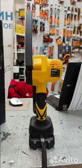 Аккумуляторная цепная мини пила Хутер ELS-20Li