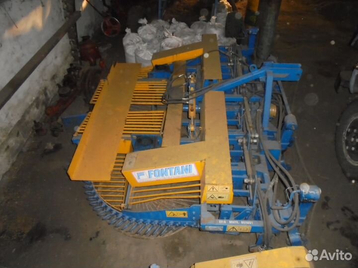 Свекловичный прицепной комбайн Fontani