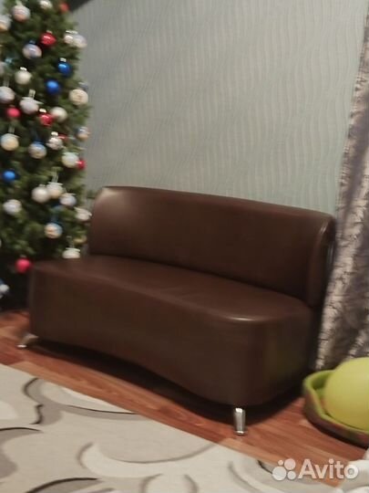 Маленький диванчик