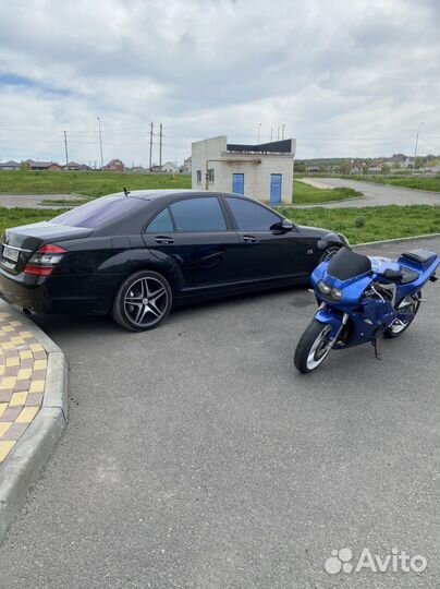 Suzuki gsx r 400