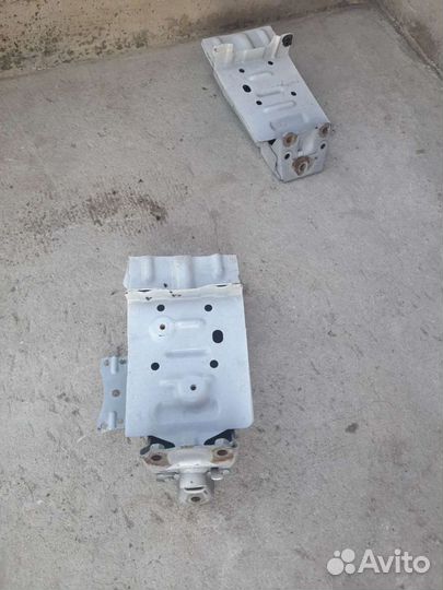 Лонжерон Toyota Probox 2016 г