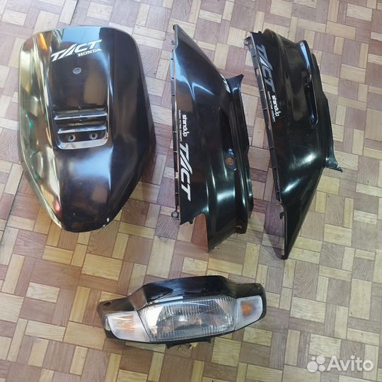 Пластик для скутера Honda tact AF 24