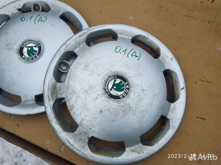 1U0601147C Skoda Octavia A4 колпак колесный R15