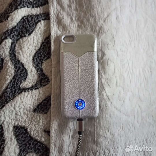 Чехол- зарядка для iPhone 5s