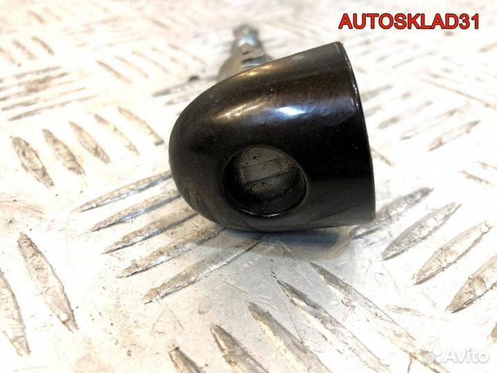 Вставка замка двери перед левой Renault Megane 3