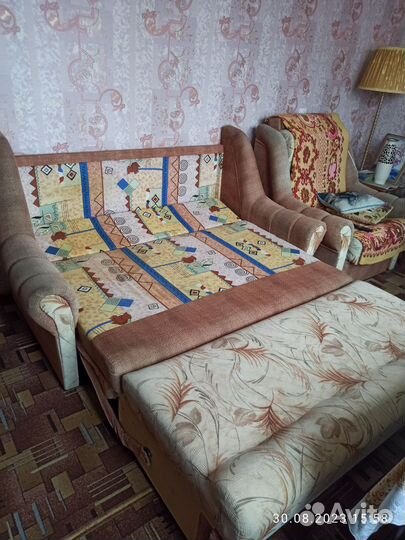 Диван