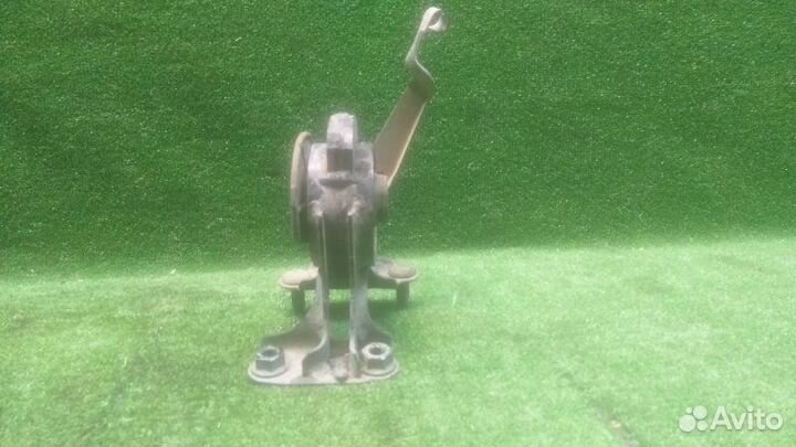 Подушка двигателя передняя Kia Rio 3 QB 1.6 G4FC