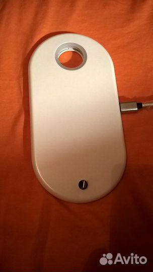 Настольное зарядное устройство