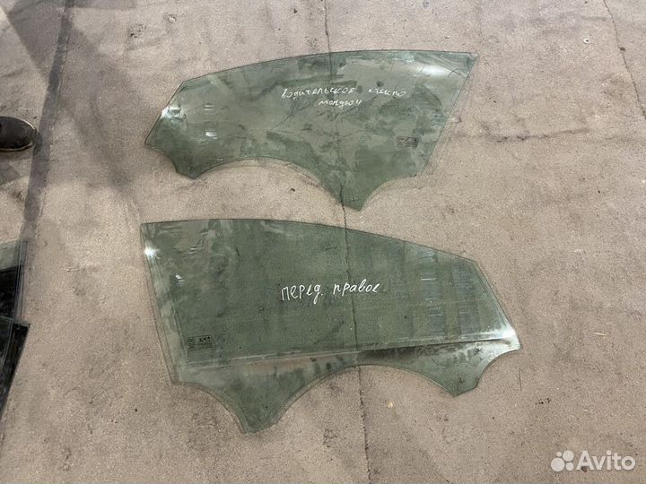 Передние стекла Ford Mondeo 4