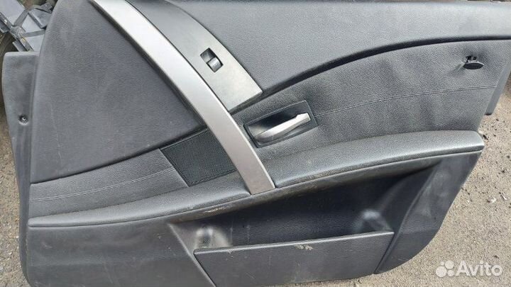 Обшивка двери передняя правая Bmw 525I E60