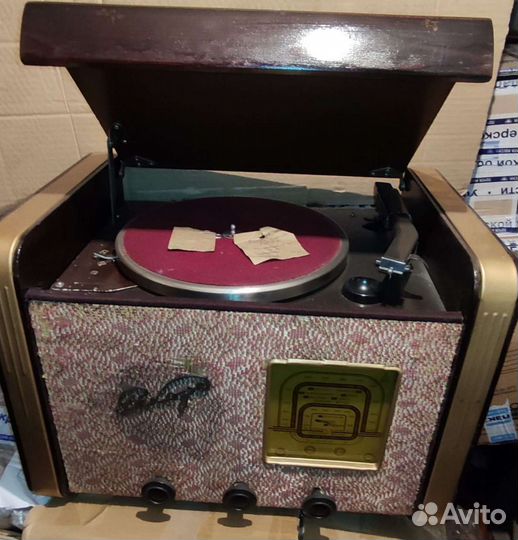 Ламповая радиола Рекорд 51