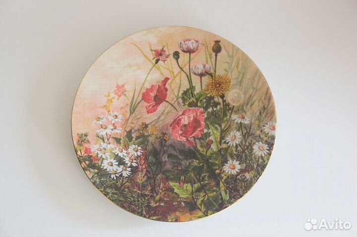 Декоративная тарелка на стену