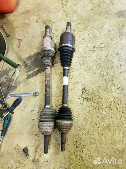 Привод левый в сборе на Рено Меган 2