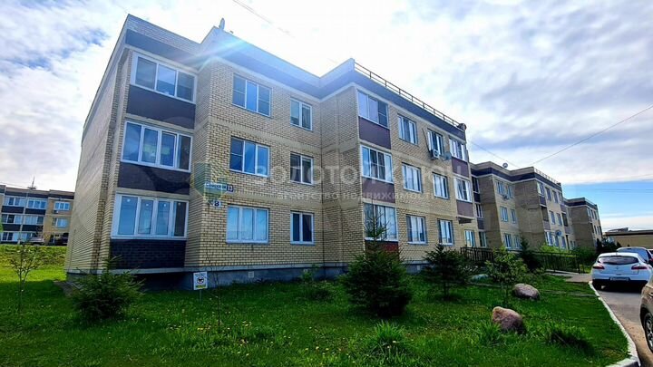 2-к. квартира, 76,6 м², 1/3 эт.