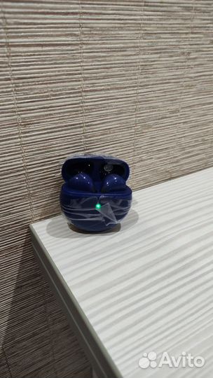 Беспроводные наушники новые