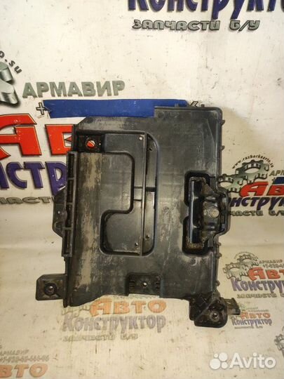 Площадка аккумулятора Киа Cee'd Jd универсал II