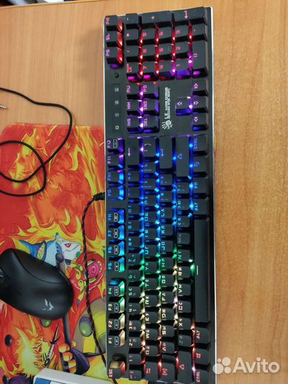 Механическая клавиатура bloody