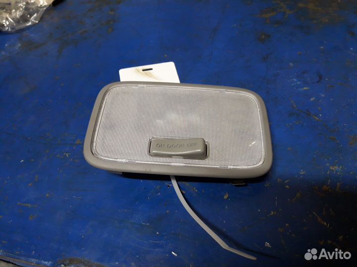 Салонное освещение заднее Kia Rio 3