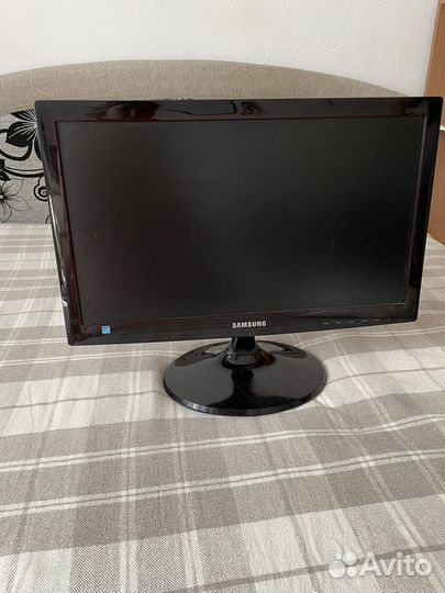 Монитор Samsung