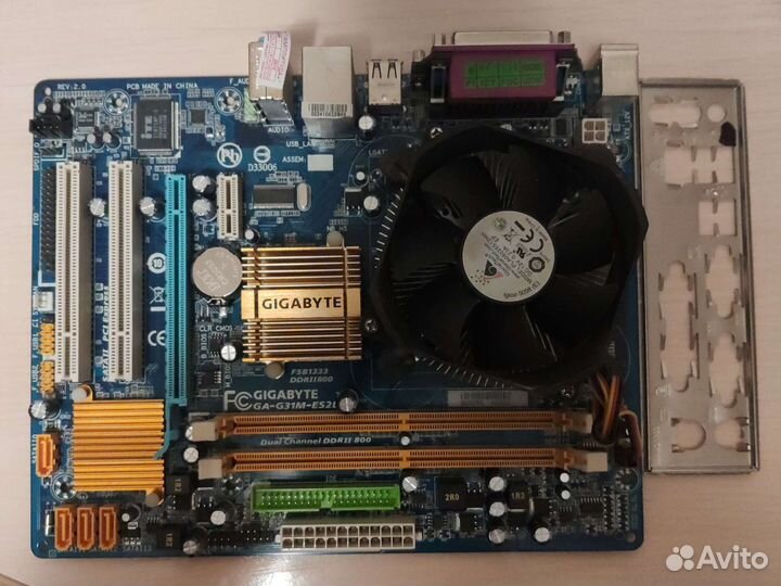 Материнская плата с процессором и памятью