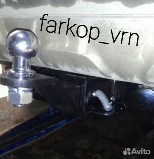 Фаркоп с шаром Е для Рено Достер