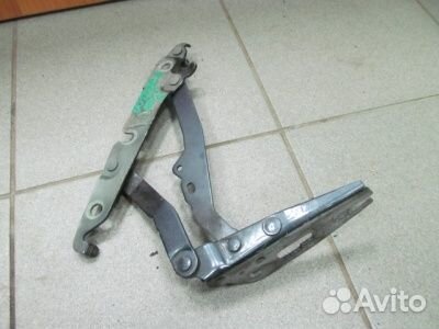 Петля багажника правая Audi A6 C6 2005-2011