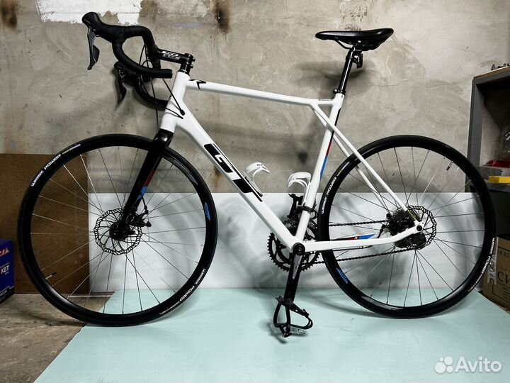 Шоссейный велосипед gt gtr sport