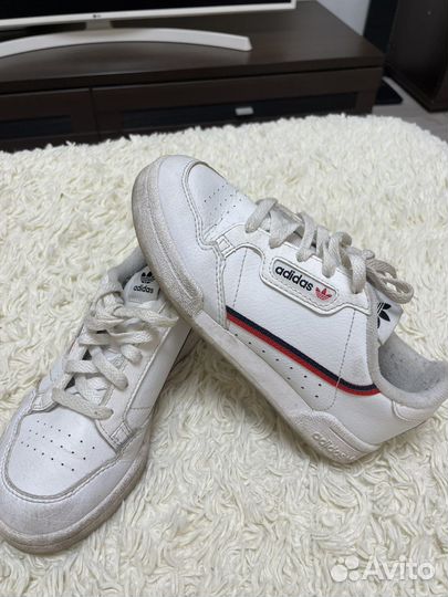 Кроссовки детские