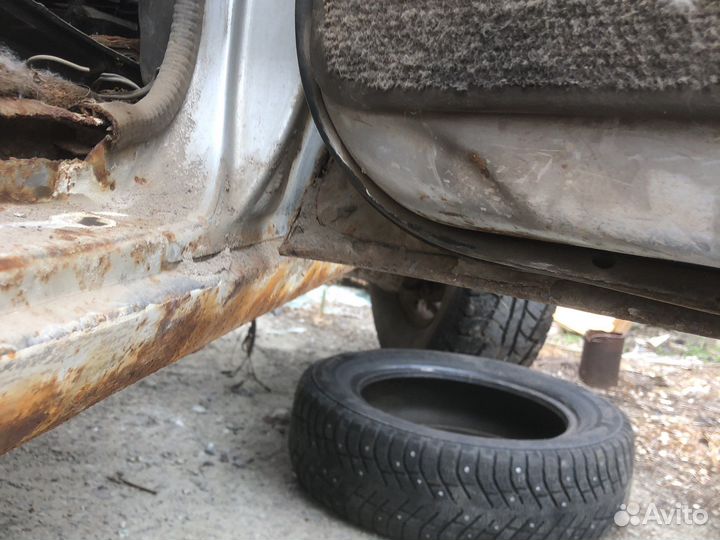 Двери Isuzu Trooper