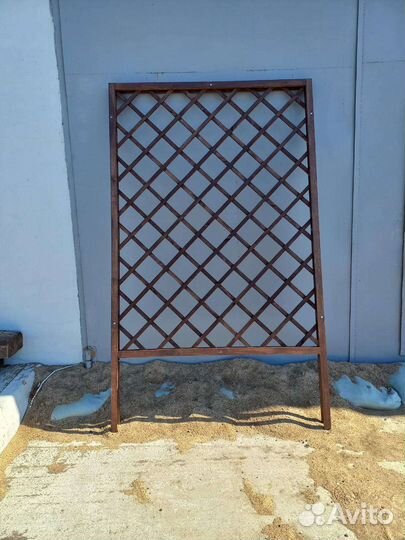 Шпалера деревянная