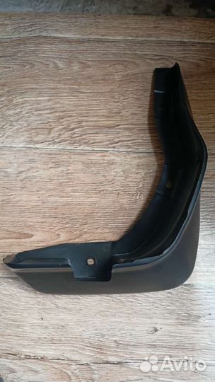 Брызговик honda FIT 01-07 передний правый