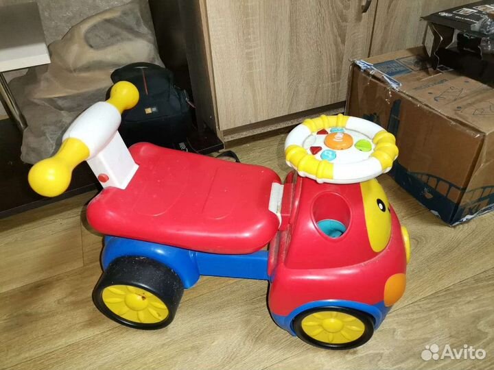 Машинка толокар