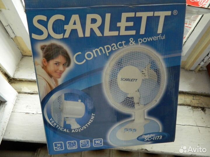 Вентилятор настольный Scarlett в коробке
