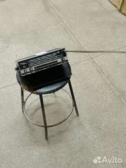 Радиоприемник СССР урал АВТО 1