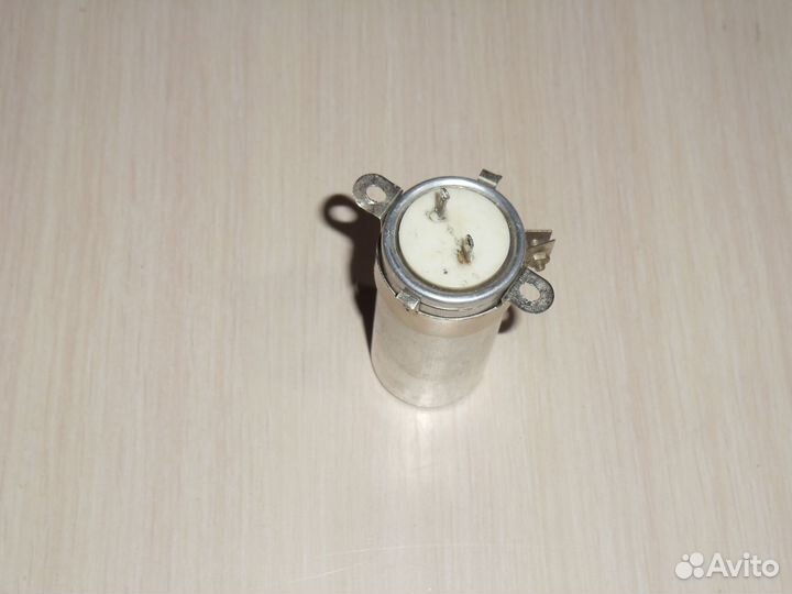 Конденсатор 33000мкФ25В, 2000х50В, 10х450В,22х450В