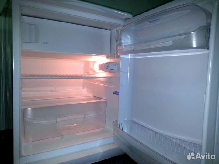 Холодильник indesit MT08 Эксплуатирован мало