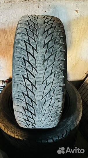 Nokian Tyres Hakkapeliitta R2 215/55 R17